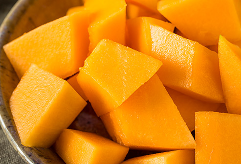 nutri-book.gr_which-fruits-have-the-most-sugar_cantaloupe